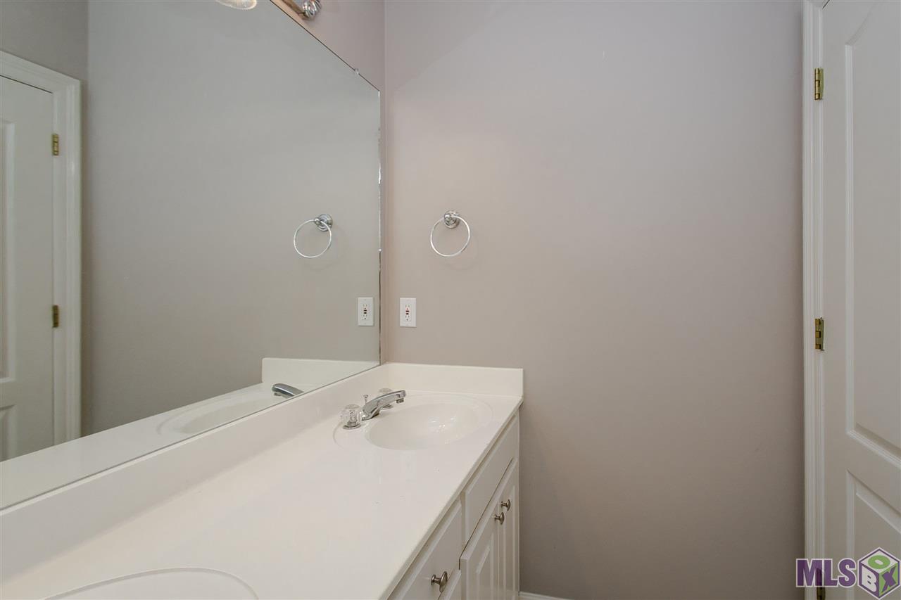 10826 Hilltree Drive Baton Rouge, LA 70810 - Photo 23 of 35