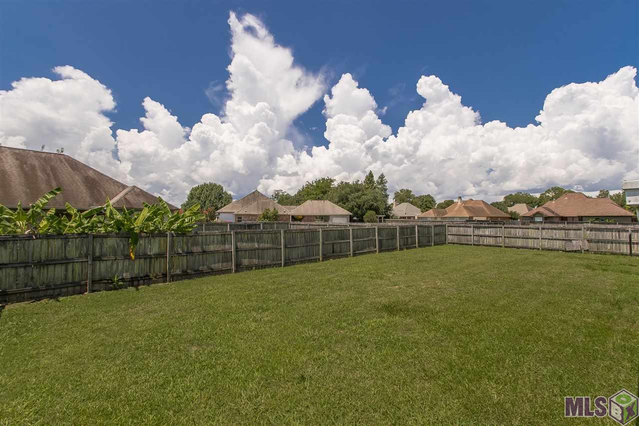 10826 Hilltree Drive Baton Rouge, LA 70810 - Photo 6 of 35