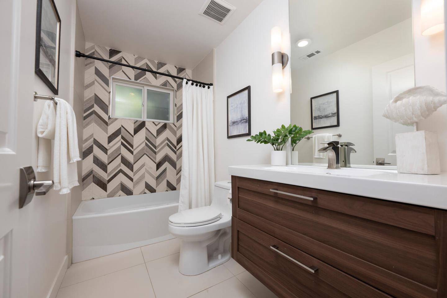 9 Inner Circle Redwood City, CA 94062 - Photo 15 of 21