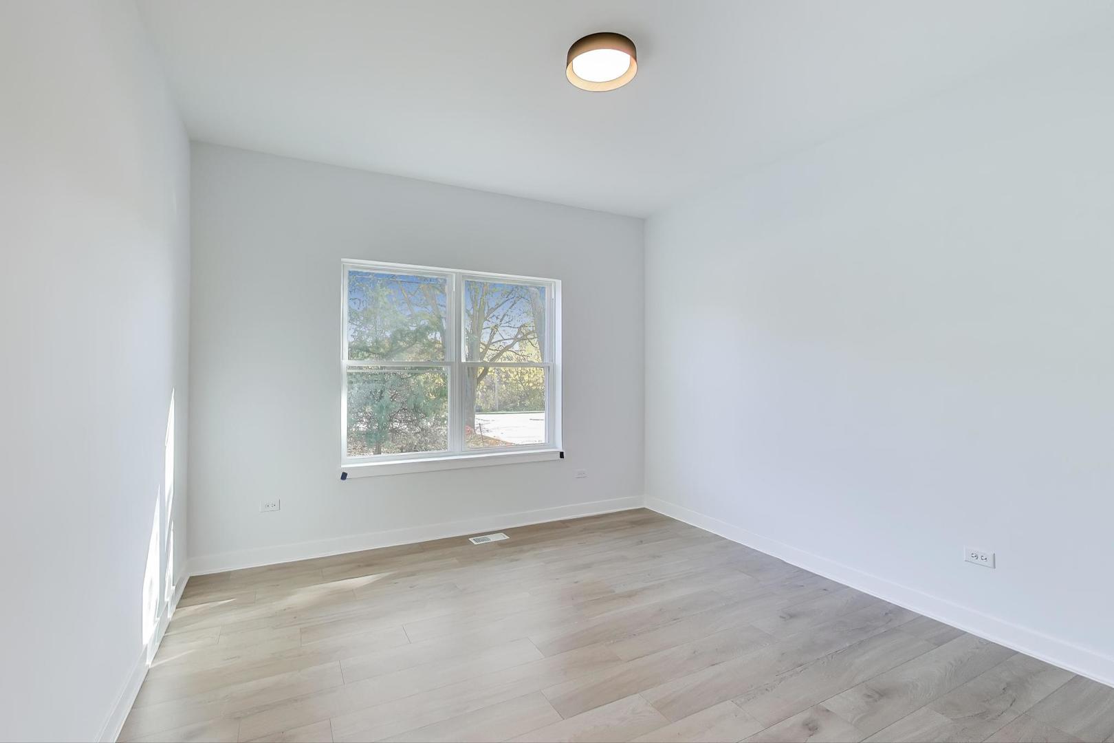 902 North Quentin Road Palatine, IL 60067 - Photo 15 of 24