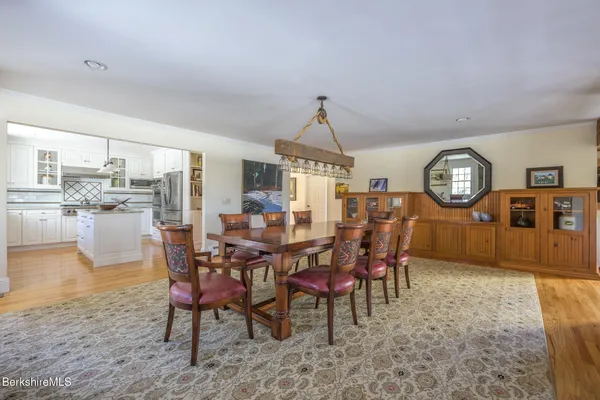 a view of livingroom with furniture and windows