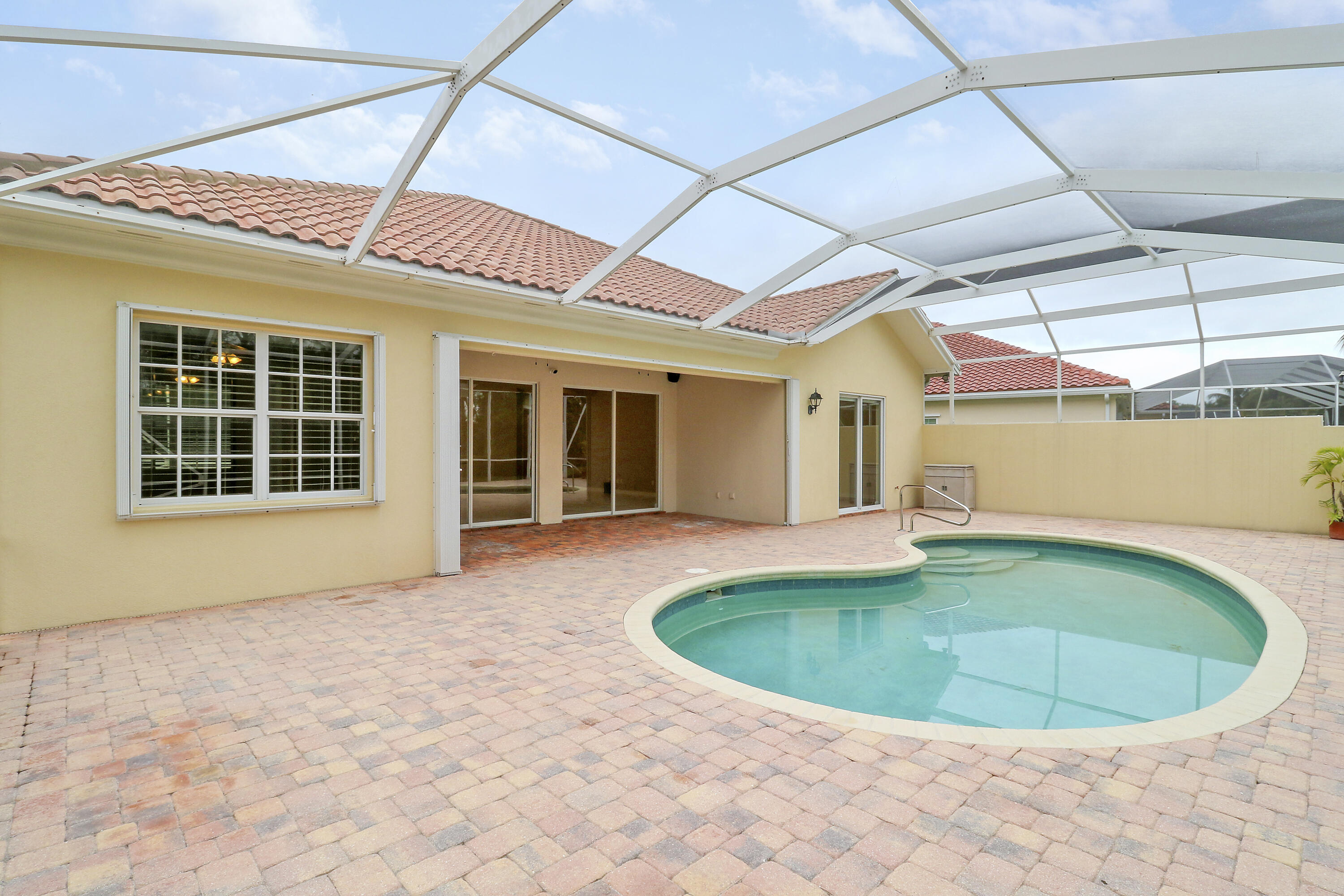 8657 Southeast Nicolete Lane Hobe Sound, FL 33455 - Photo 43 of 50 a view of outdoor space