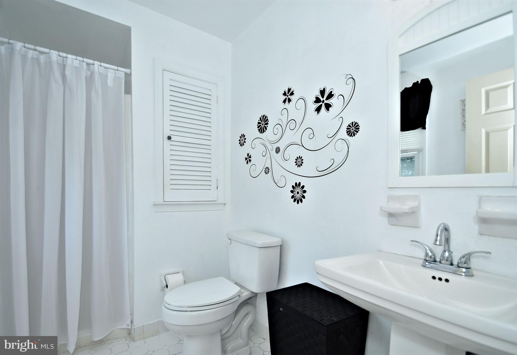 63 Boxwood Road Churchville, PA 18966 - Photo 16 of 23 Master Bathroom