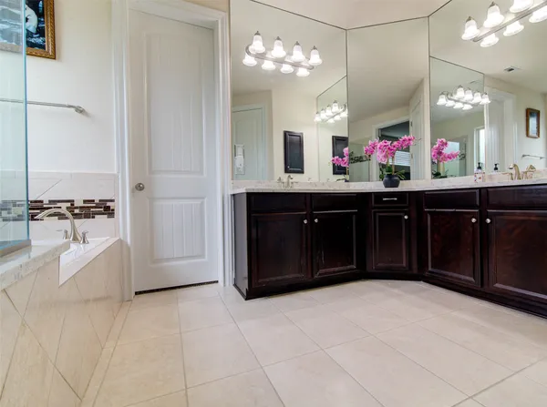 $5,500 | 15621 Cabrillo Way, Austin, TX 78738