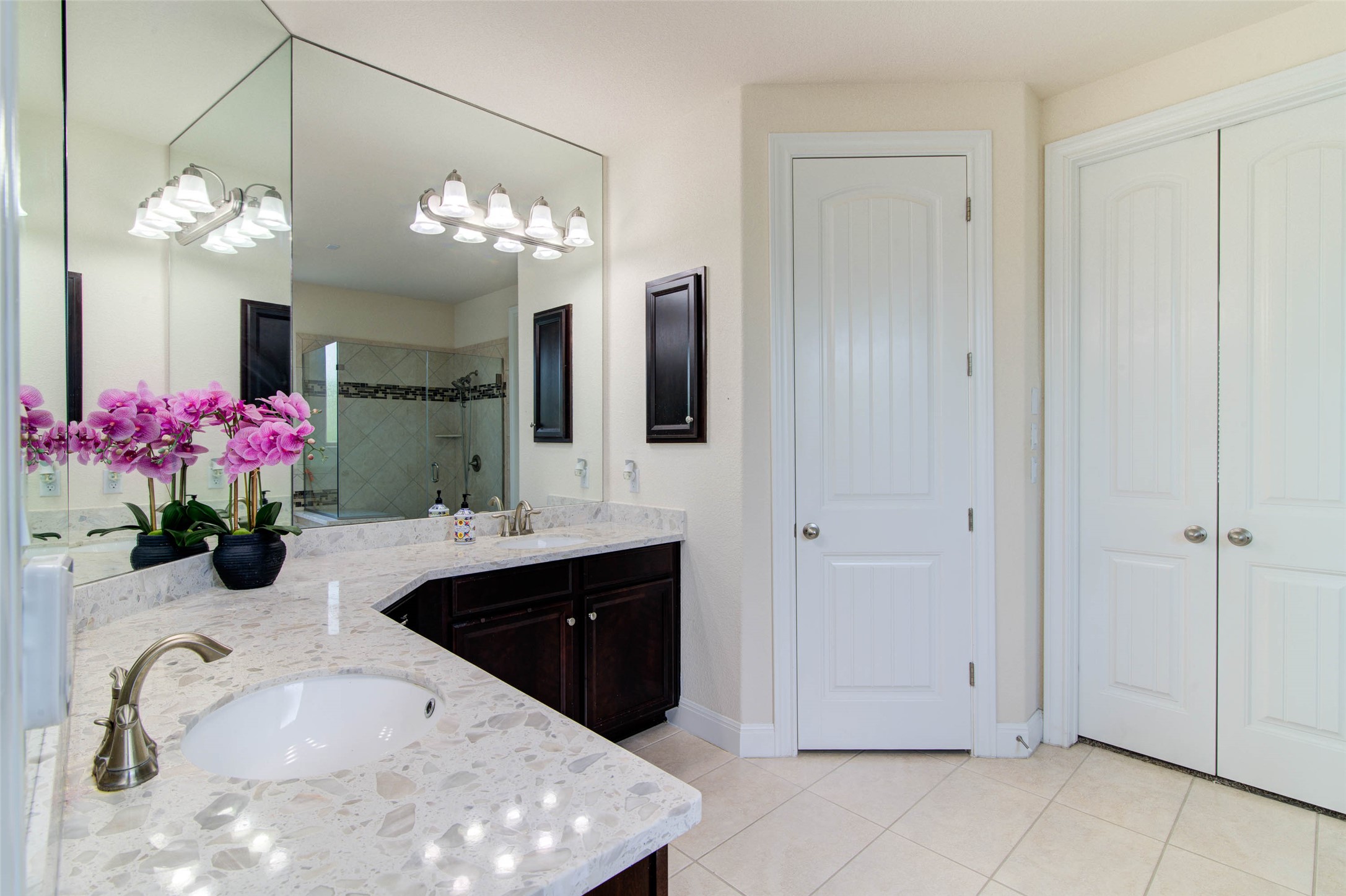 15621 Cabrillo Way Austin, TX 78738 - Photo 12 of 21 a bathroom with a sink vanity and a mirror