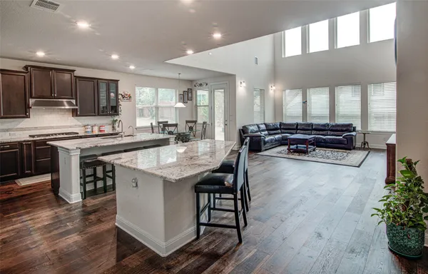 $5,500 | 15621 Cabrillo Way, Austin, TX 78738