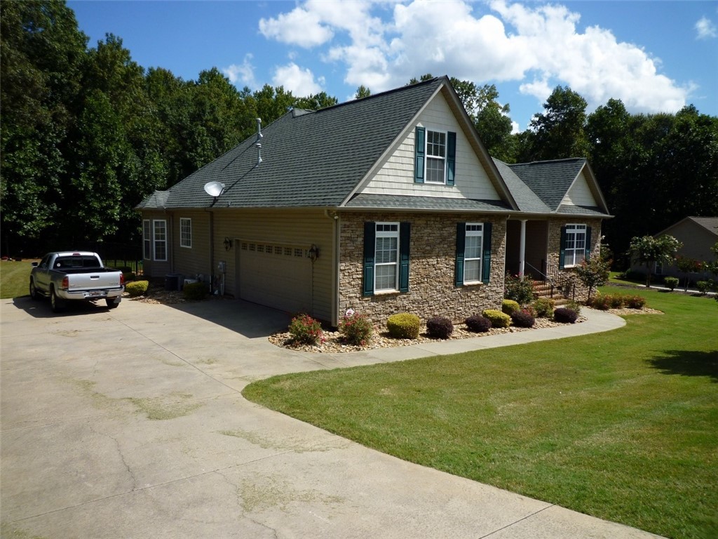 131 Prestwick Drive Anderson, SC 29621 - Photo 2 of 40