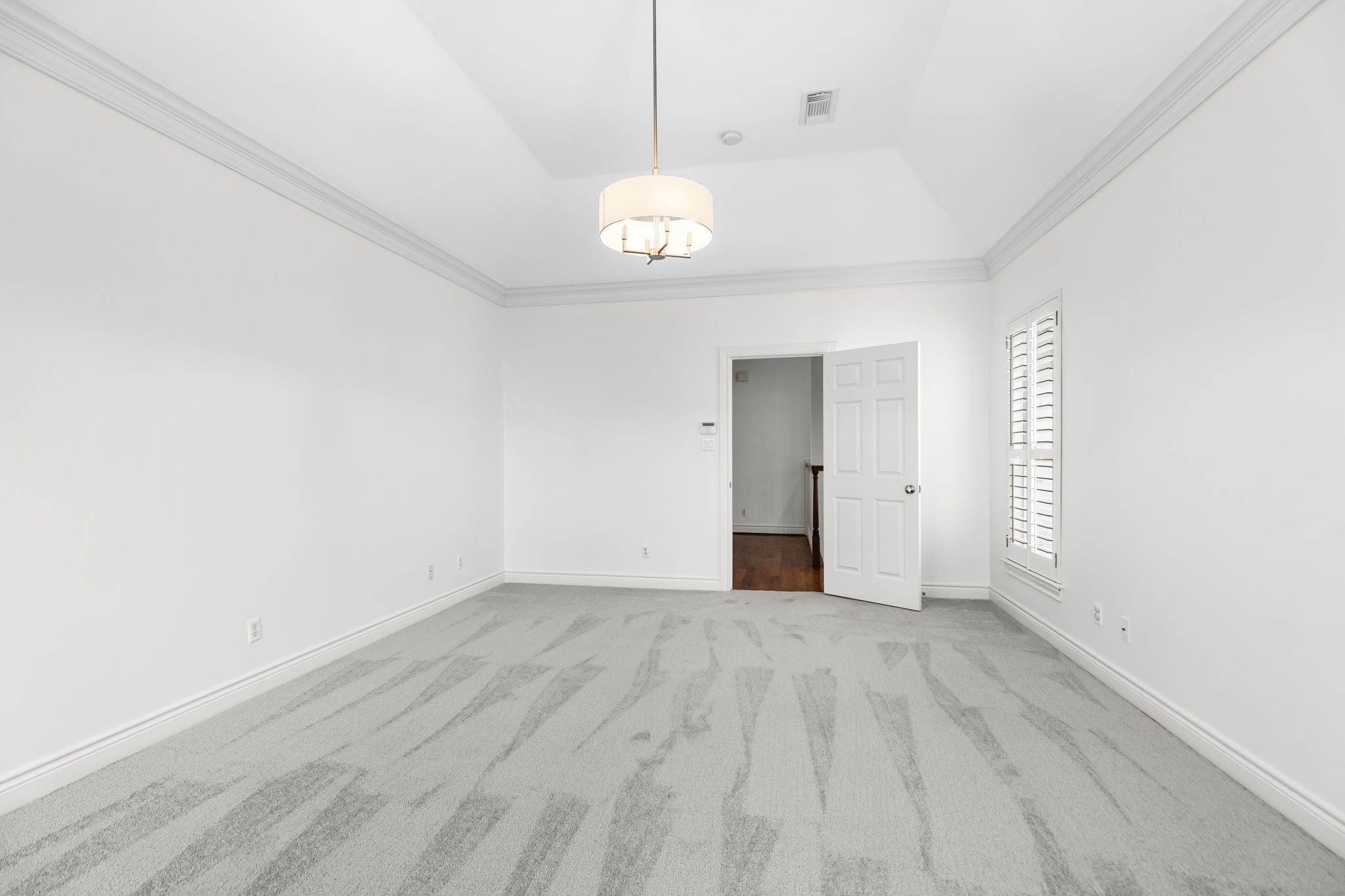 4026 Gramercy Street Houston, TX 77025 - Photo 16 of 35 a view of an empty room with a window