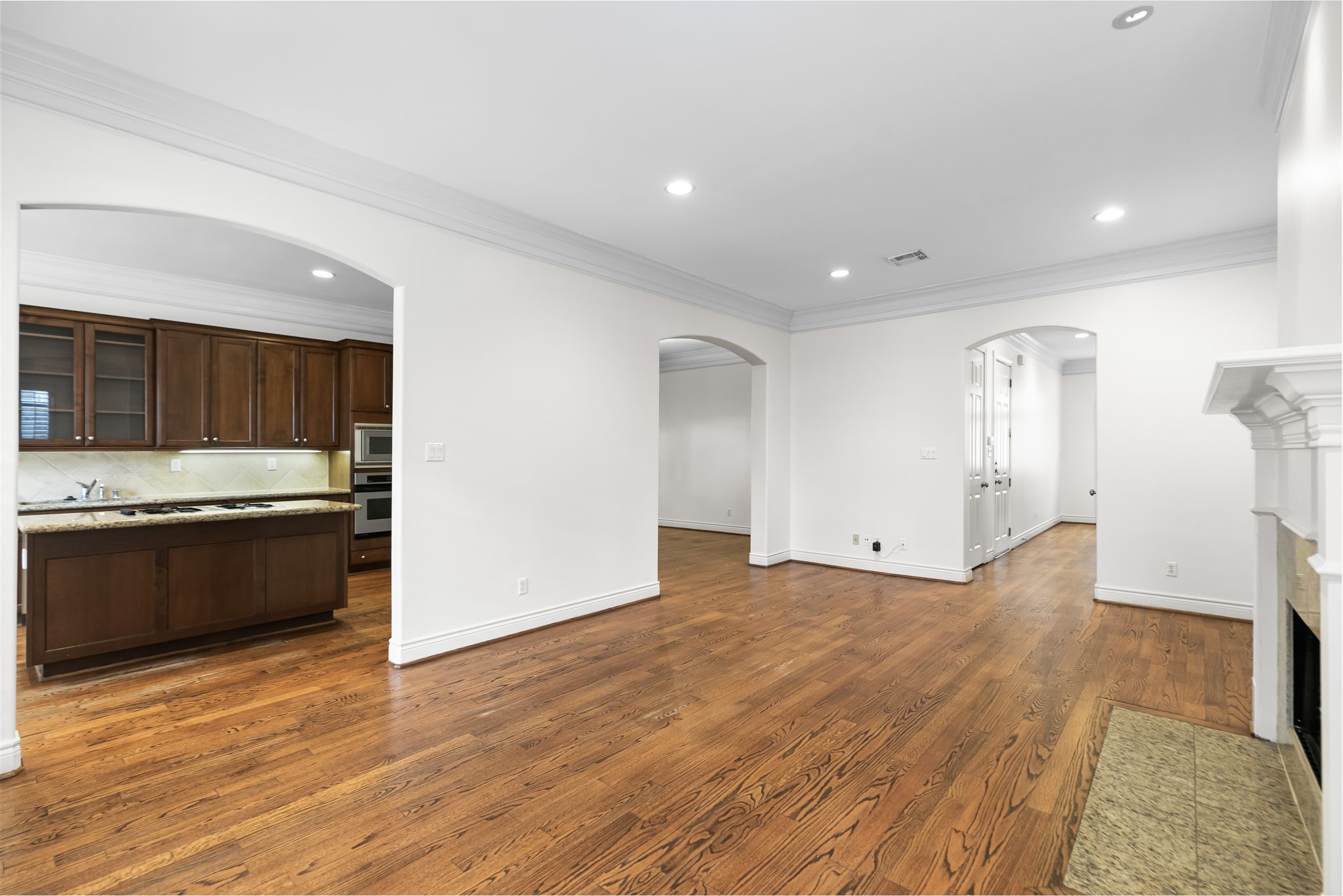 4026 Gramercy Street Houston, TX 77025 - Photo 8 of 35 a view of empty room with wooden floor