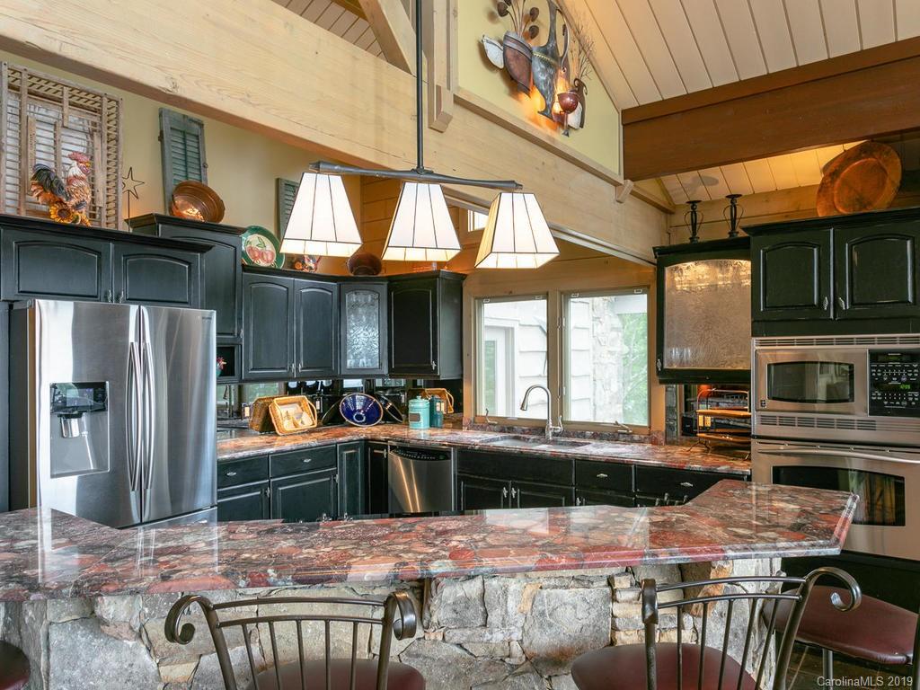 218 Slickrock Road Burnsville, NC 28714 - Photo 11 of 36