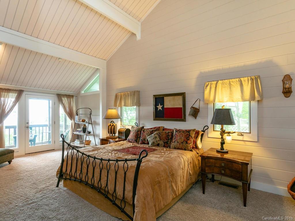 218 Slickrock Road Burnsville, NC 28714 - Photo 18 of 36