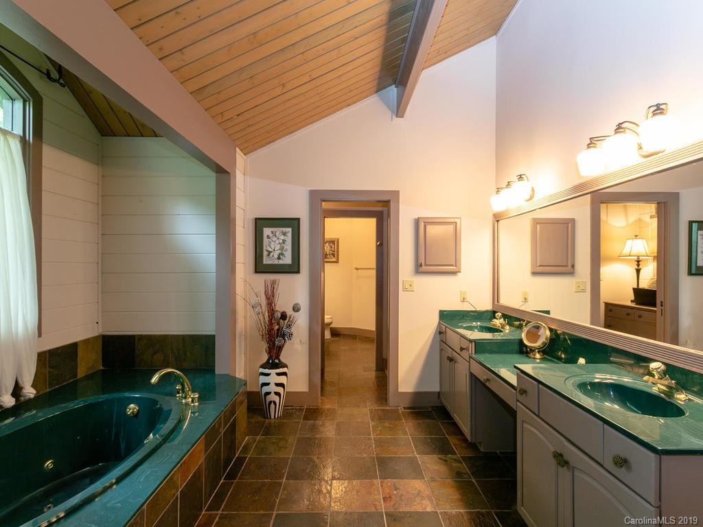 218 Slickrock Road Burnsville, NC 28714 - Photo 21 of 36