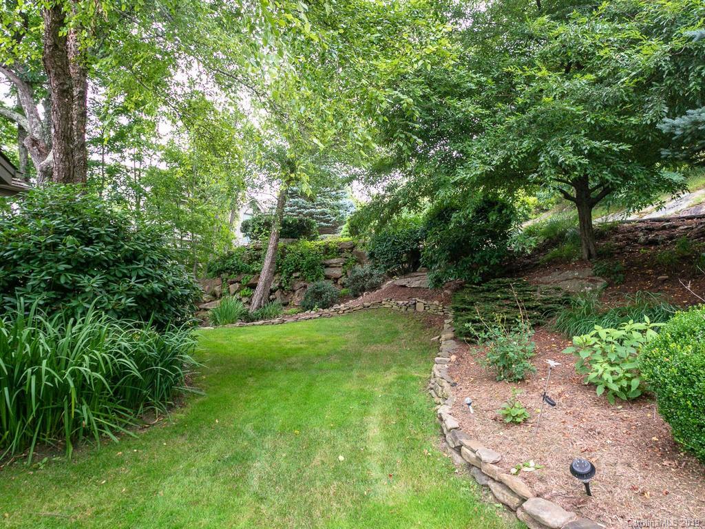 218 Slickrock Road Burnsville, NC 28714 - Photo 10 of 36