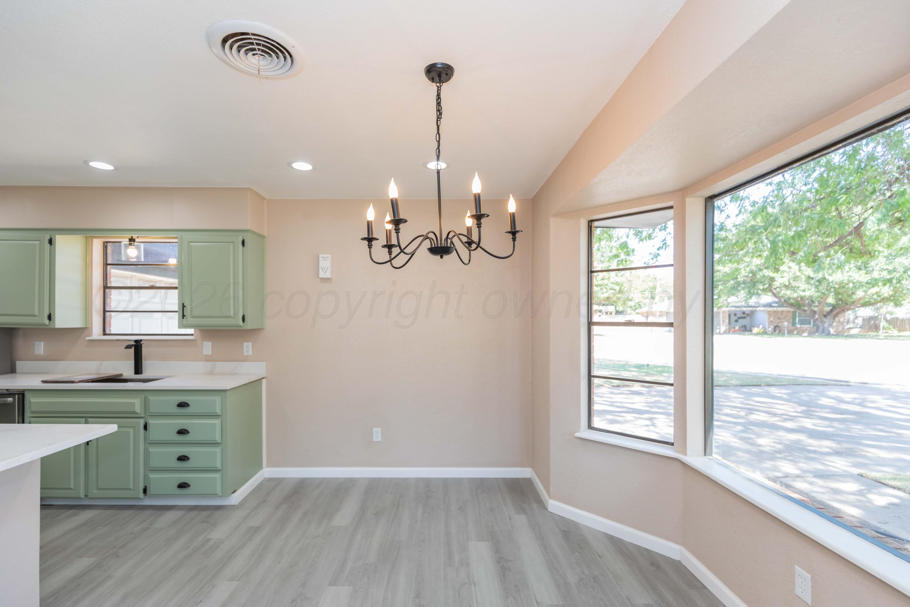 4407 Kingston Road Amarillo, TX 79109 - Photo 6 of 24 DINING VIEW 1