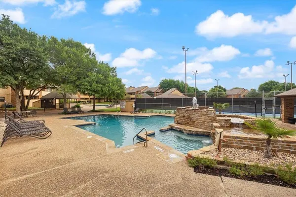 $189,900 | 1201 Harwell Drive, Unit 225, Arlington, TX 76011
