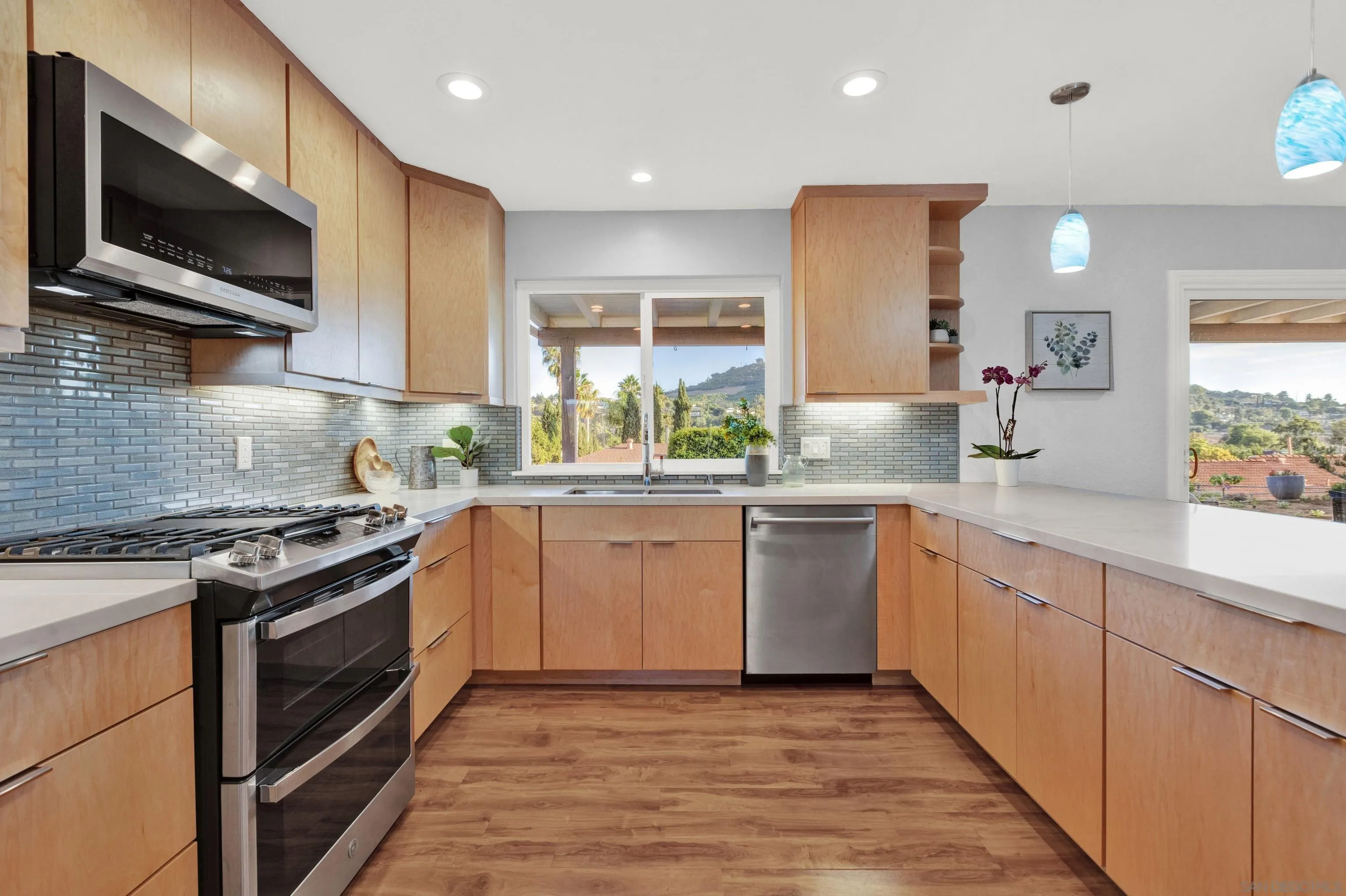 2585 Reed Road Escondido, CA 92027 - Photo 8 of 41 Gallery Image 8