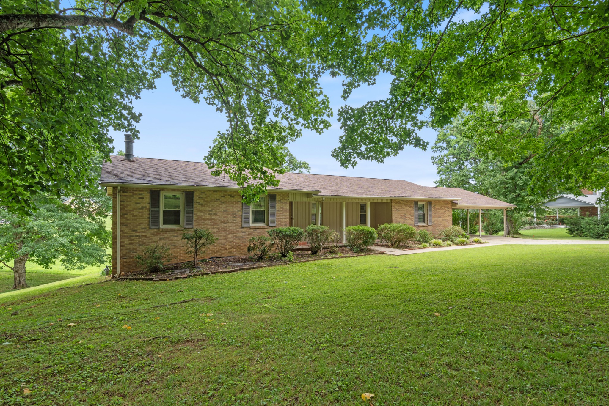2054 Ridgecrest Circle Dickson, TN 37055 - Photo 2 of 42