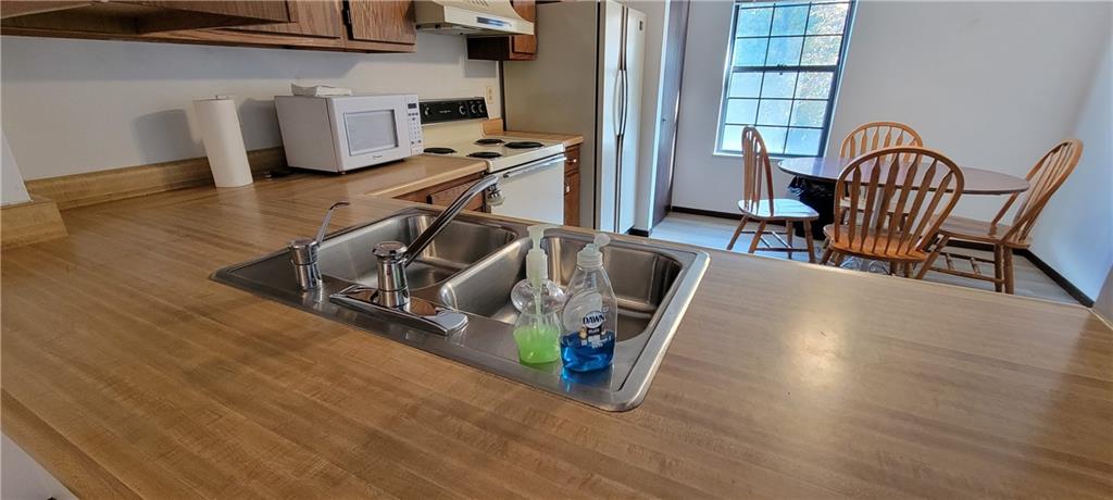 108 Old English Road Pittsburgh, PA 15237 - Photo 6 of 19 Gallery Image 6