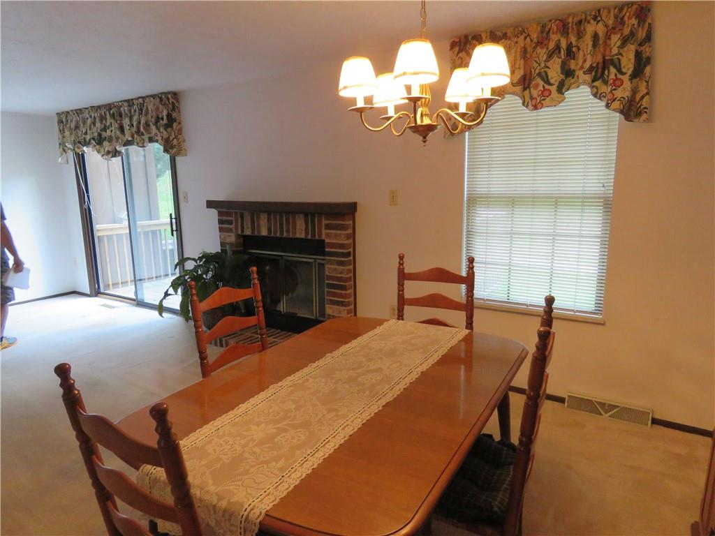 108 Old English Road Pittsburgh, PA 15237 - Photo 8 of 19 Gallery Image 8