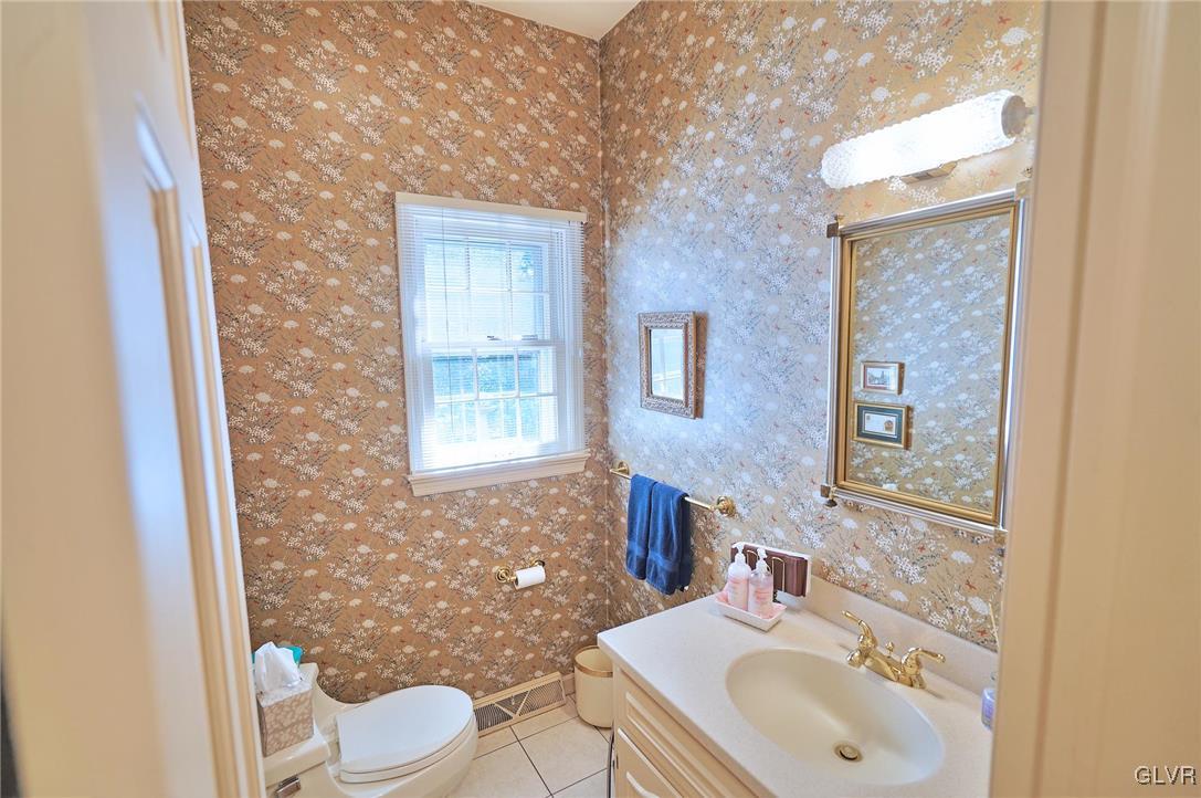 1432 Hampton Road Allentown, PA 18104 - Photo 15 of 38 Gallery Image 15