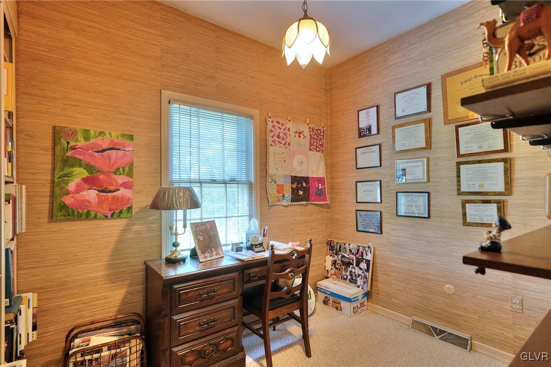 1432 Hampton Road Allentown, PA 18104 - Photo 16 of 38 Gallery Image 16