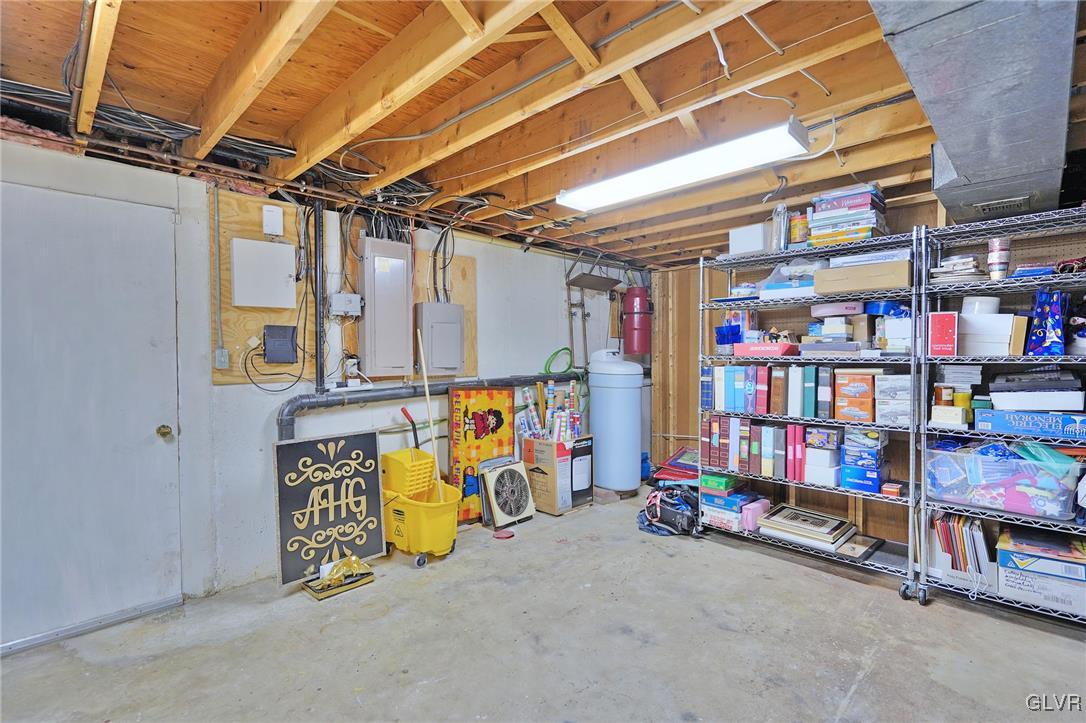 1432 Hampton Road Allentown, PA 18104 - Photo 31 of 38 Gallery Image 31