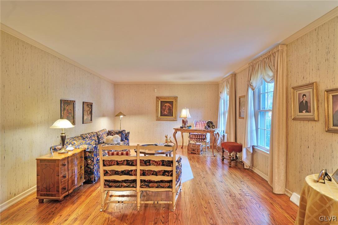 1432 Hampton Road Allentown, PA 18104 - Photo 5 of 38 Gallery Image 5