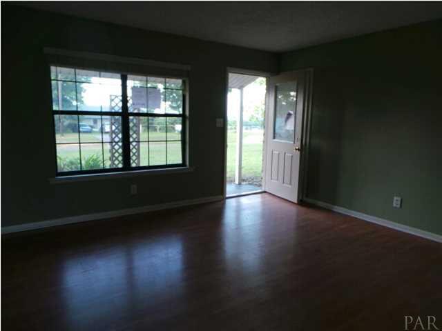 1341 McKenzie Road Cantonment, FL 32533 - Photo 2 of 8 Gallery Image 2