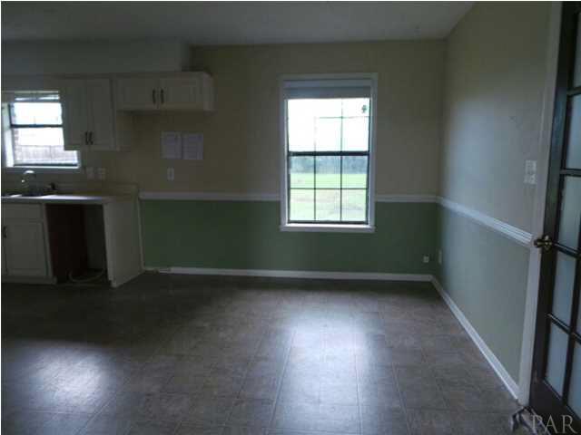 1341 McKenzie Road Cantonment, FL 32533 - Photo 4 of 8 Gallery Image 4
