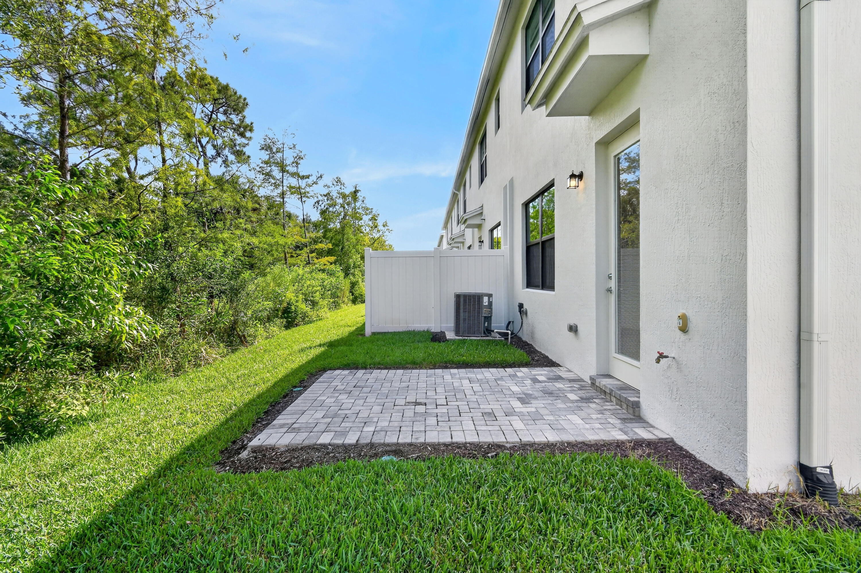 293 Southwest Sally Way Stuart, FL 34997 - Photo 45 of 61 293SWSallyWay(43)