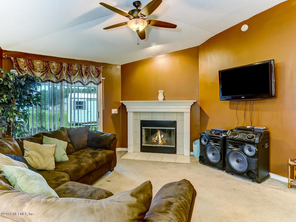 11873 Raindrop Road Jacksonville, FL 32219 - Photo 15 of 47 11873 Raindrop Rd Jacksonville-017-29-Fa