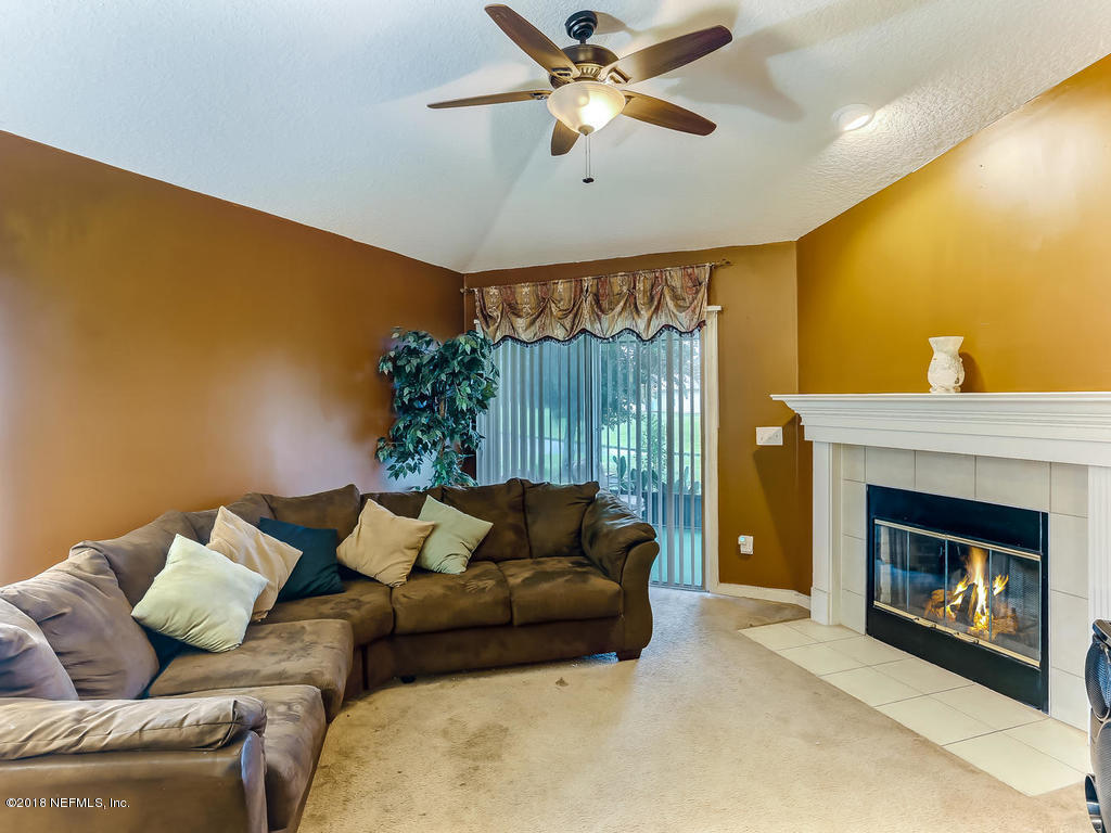 11873 Raindrop Road Jacksonville, FL 32219 - Photo 17 of 47 Family Room