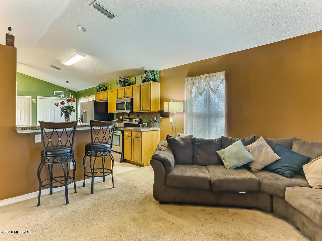 11873 Raindrop Road Jacksonville, FL 32219 - Photo 18 of 47 Family Room