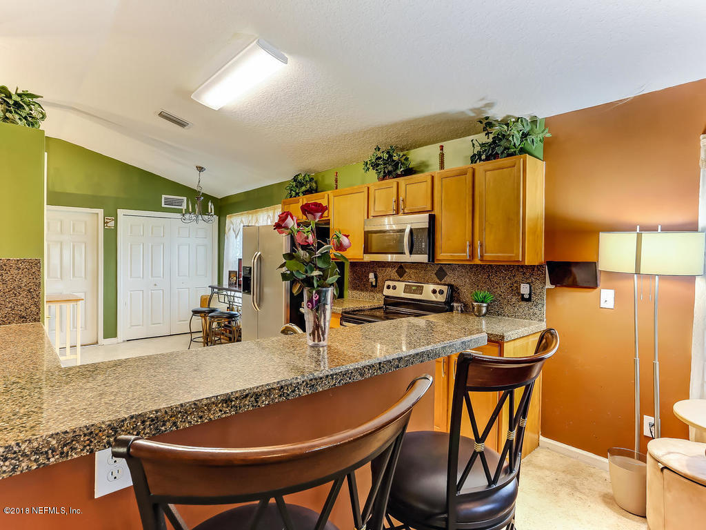 11873 Raindrop Road Jacksonville, FL 32219 - Photo 20 of 47 Kitchen