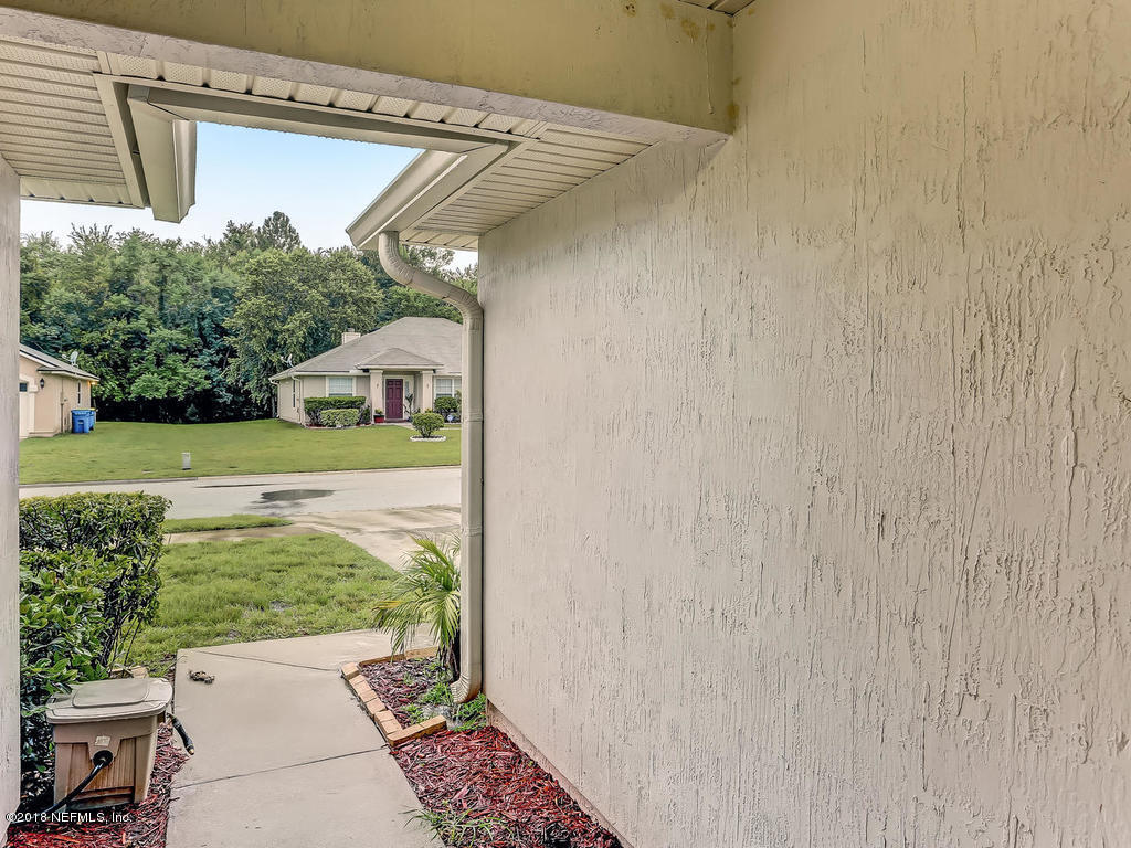 11873 Raindrop Road Jacksonville, FL 32219 - Photo 4 of 47 Covered area
