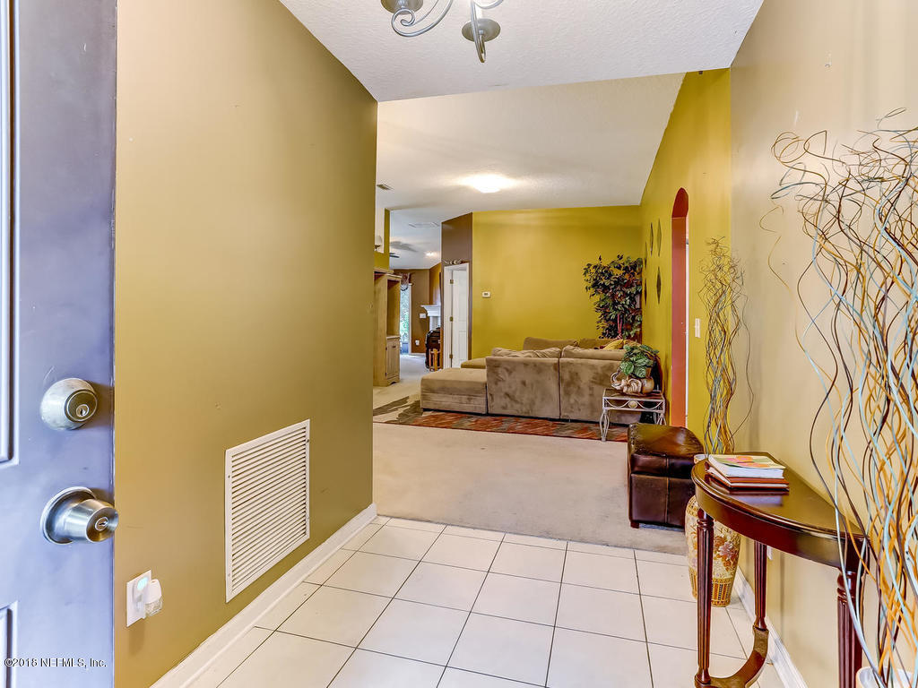 11873 Raindrop Road Jacksonville, FL 32219 - Photo 5 of 47 Foyer