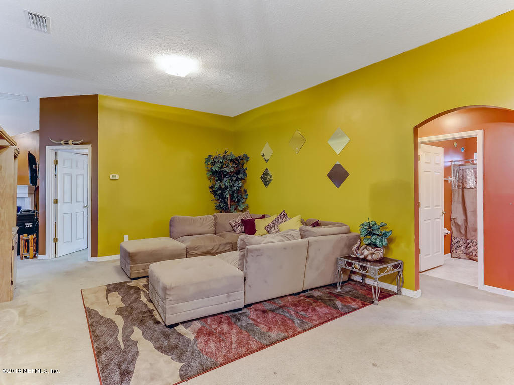 11873 Raindrop Road Jacksonville, FL 32219 - Photo 7 of 47 Living Room