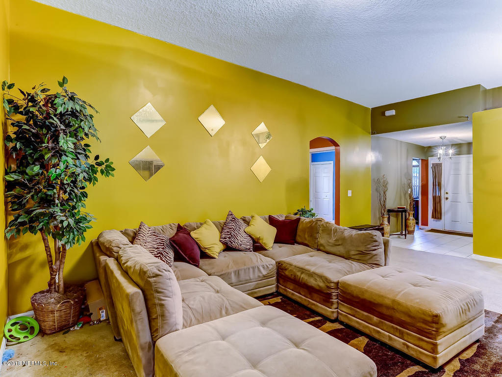 11873 Raindrop Road Jacksonville, FL 32219 - Photo 8 of 47 11873 Raindrop Rd Jacksonville-010-21-Li