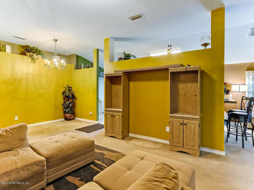 11873 Raindrop Road Jacksonville, FL 32219 - Photo 10 of 47 11873 Raindrop Rd Jacksonville-012-22-Li