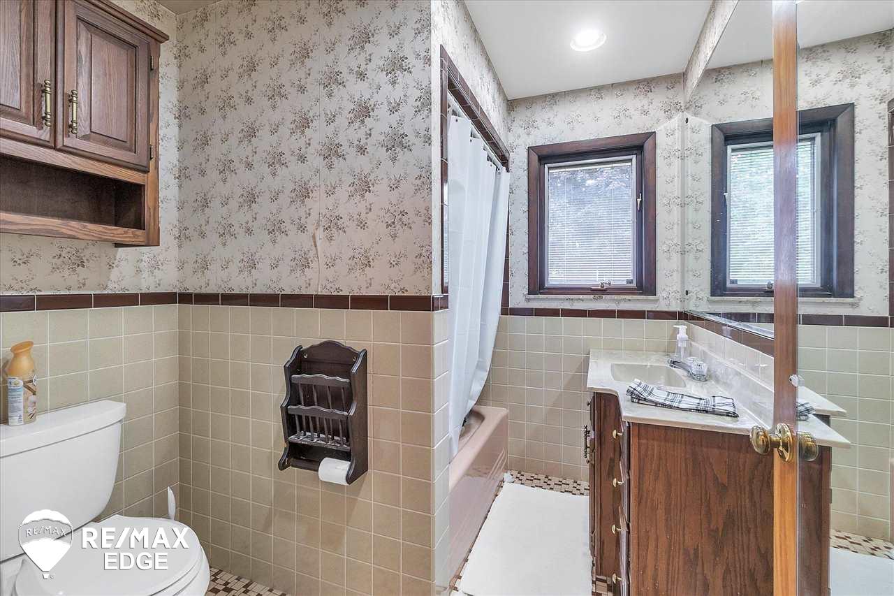 8248 Davison Road Davison, MI 48423 - Photo 15 of 34