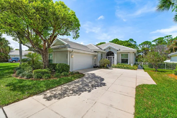 $620,000 | 5263 Southeast Sweetbrier Terrace, Hobe Sound, FL 33455