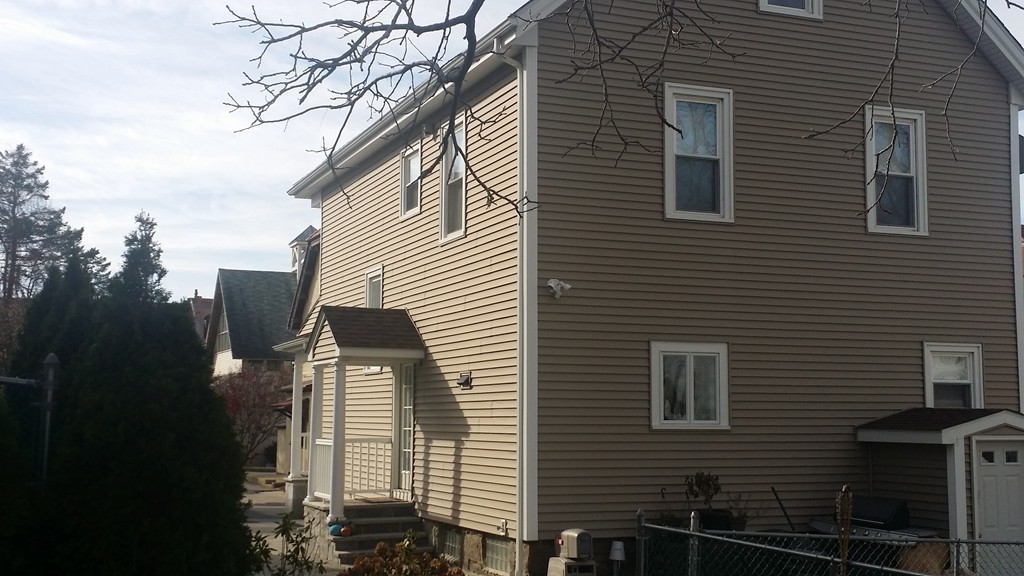 244 Locust Street Fall River, MA 02720 - Photo 5 of 28 Gallery Image 5