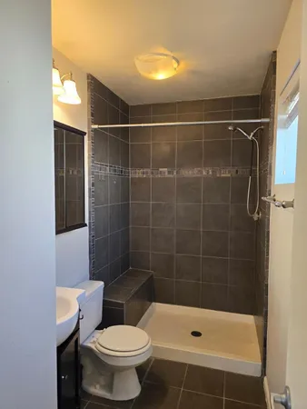$2,400 | 1615 West Summit Place, Chandler, AZ 85224