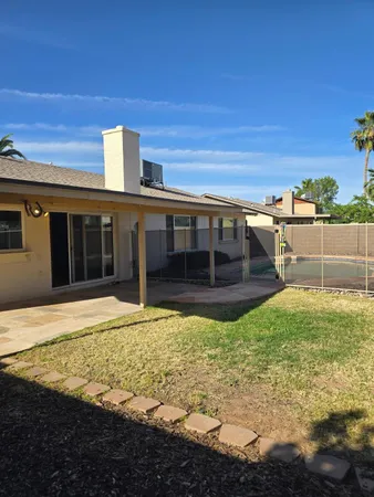 $2,400 | 1615 West Summit Place, Chandler, AZ 85224