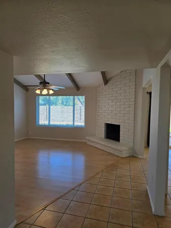 $2,400 | 1615 West Summit Place, Chandler, AZ 85224