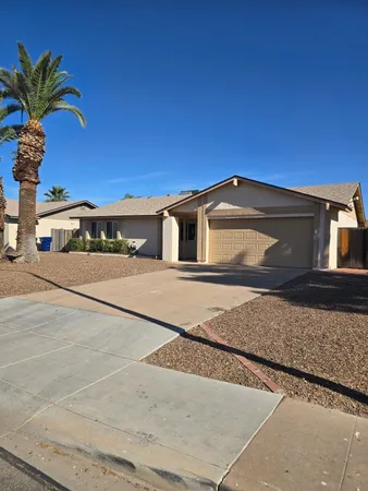 $2,400 | 1615 West Summit Place, Chandler, AZ 85224