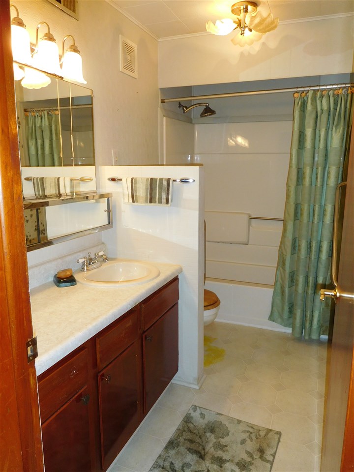 3817 South Paramount Road Bartonville, IL 61607 - Photo 12 of 25 Gallery Image 12