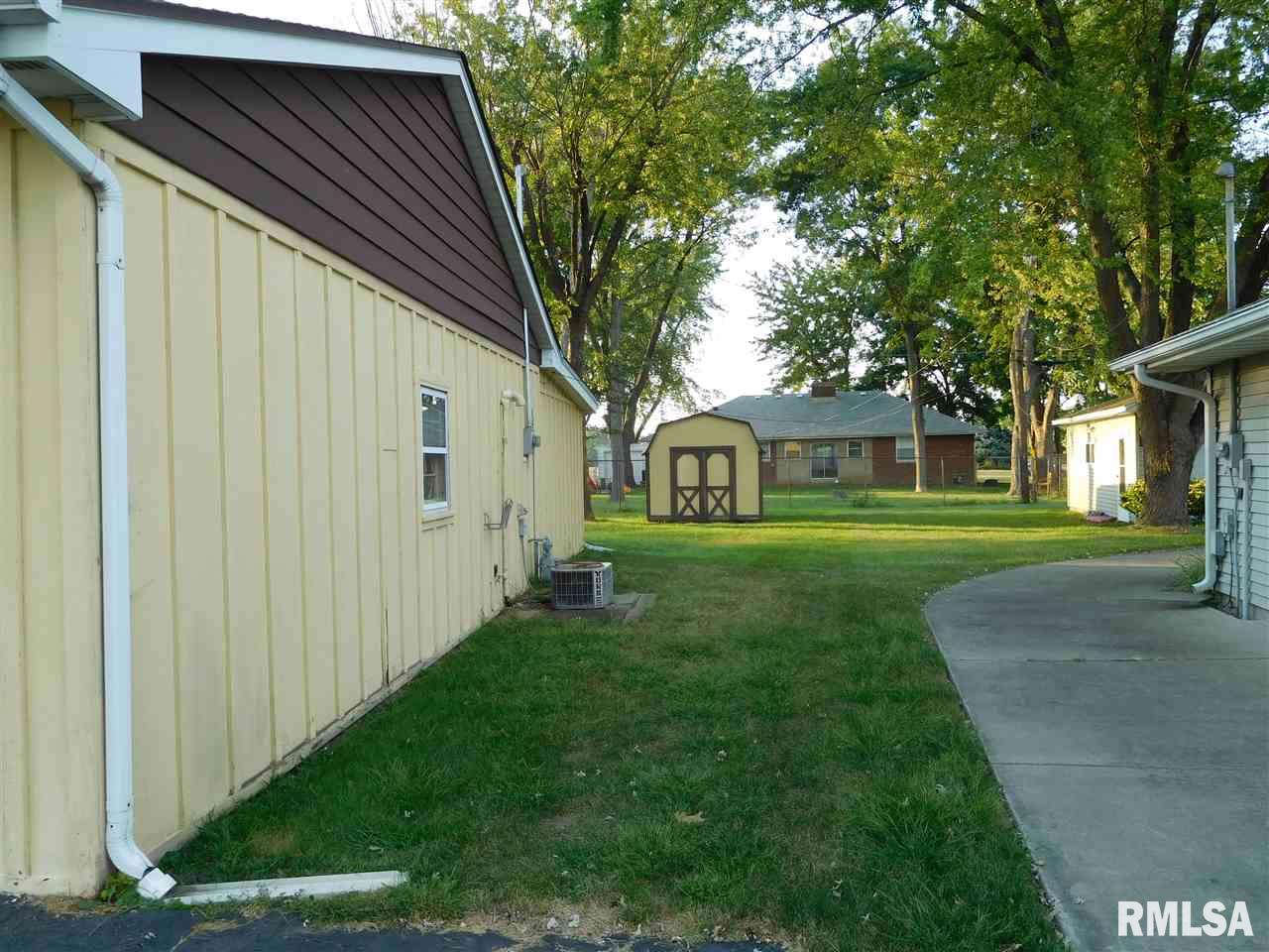 3817 South Paramount Road Bartonville, IL 61607 - Photo 20 of 25 Gallery Image 20