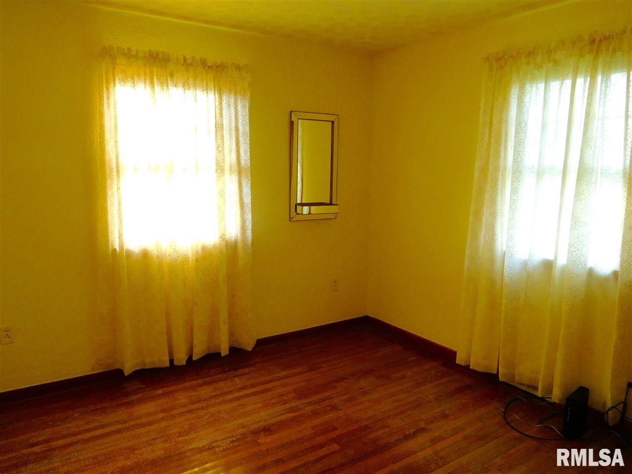 3817 South Paramount Road Bartonville, IL 61607 - Photo 9 of 25 Gallery Image 9