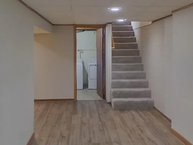 $2,169 | 1000 Concordia Avenue, St. Paul, MN 55104